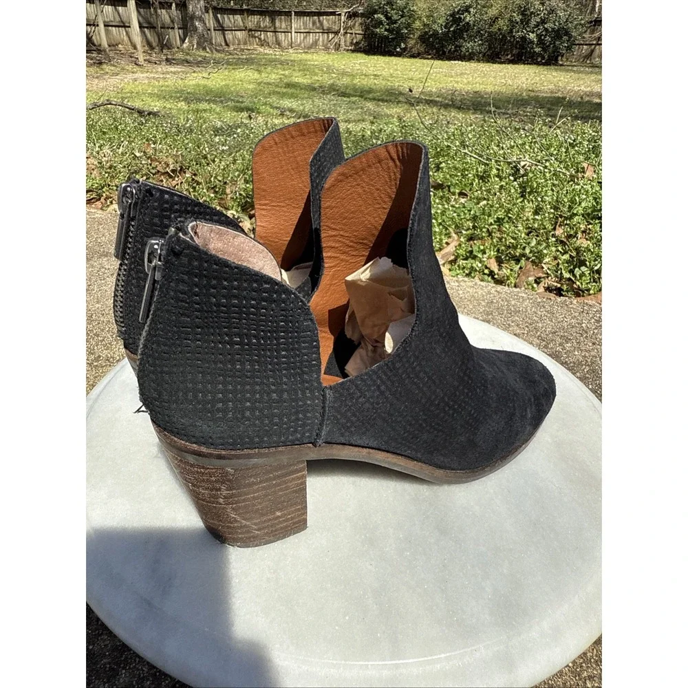 Women's Lucky Brand Leather Bootie Black Size 8.5 Zip Back Suede Cutout Ankle‎